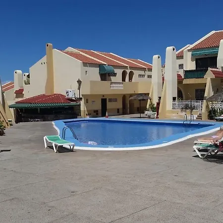 Family Poolside South Facing Vila