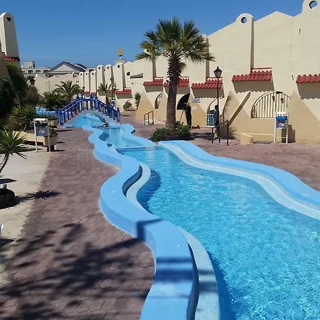 Family Poolside South Facing Vila Costa Adeje (Tenerife)